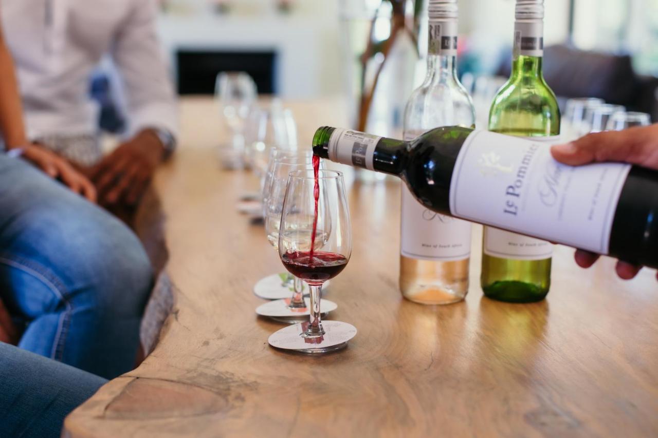 فيلا Le Pommier Wine Estate ستيلينبوش المظهر الخارجي الصورة
