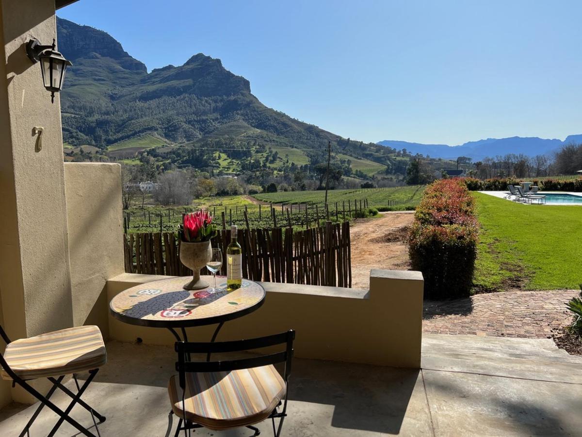 فيلا Le Pommier Wine Estate ستيلينبوش المظهر الخارجي الصورة
