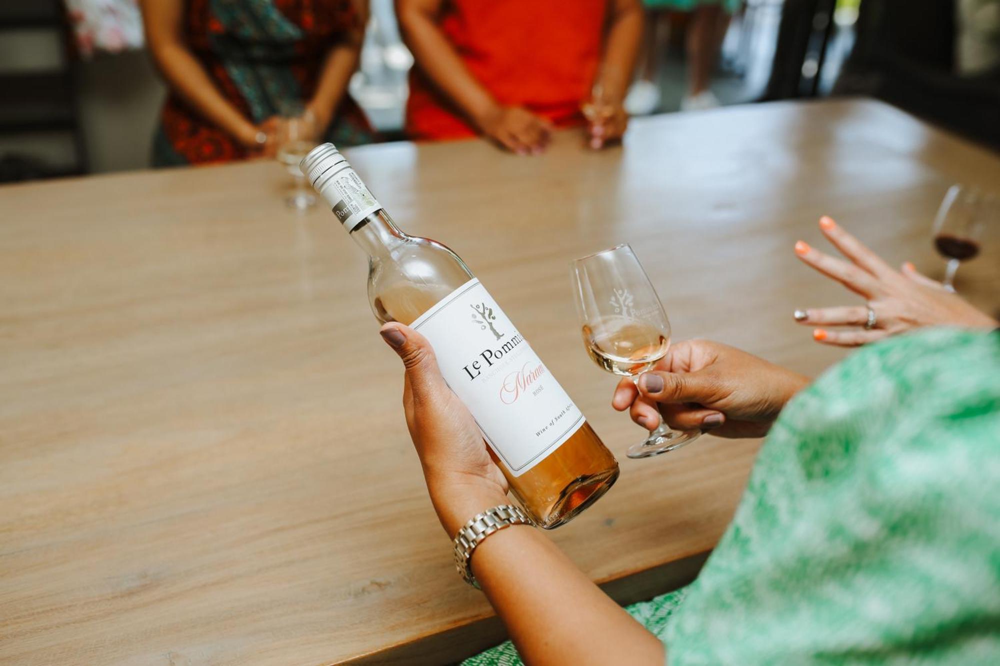 فيلا Le Pommier Wine Estate ستيلينبوش المظهر الخارجي الصورة